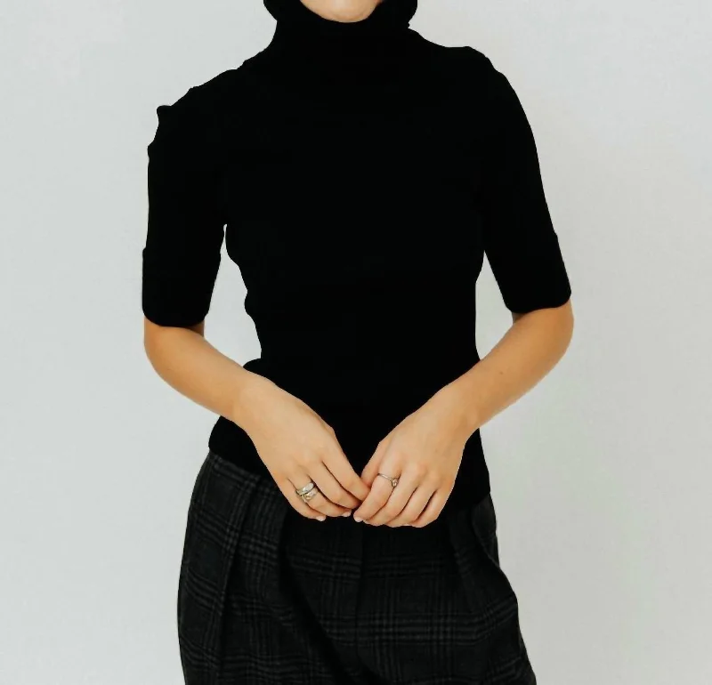 Daxton Sweater In Black Herringbone Houndstooth Plaid