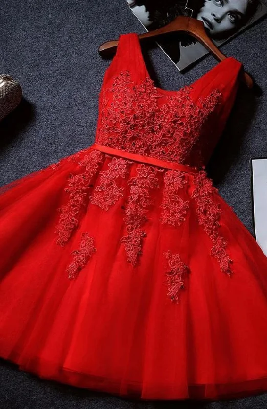 Red Lace Appliqued A-line Short Prom Dress Sexy V-neck Juniors Homecoming Dress C875 Red Lace Appliqued A-line Short Prom Dress Sexy V-neck Juniors Homecoming Dress C875