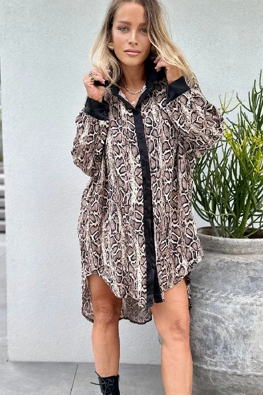 P snack blouse Chic Square Blouse