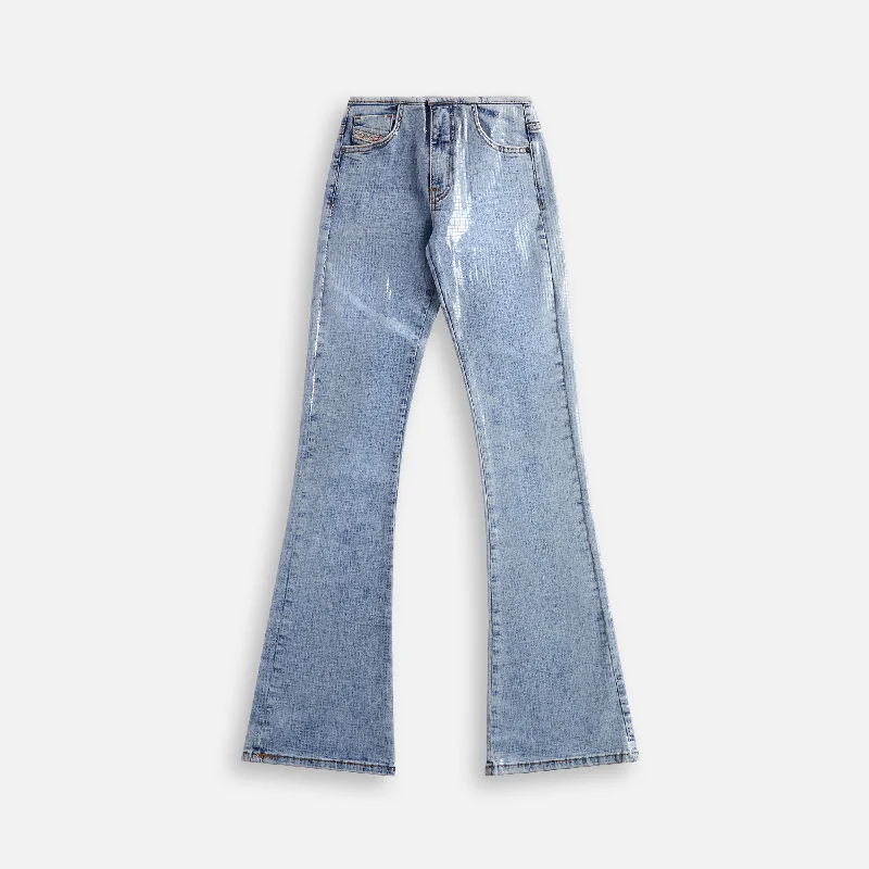 Diesel Shark Jean - Blue Denim Comfortable Full-Length Denim Jeans
