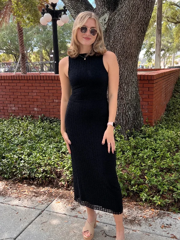 BLAINE MAXI DRESS IN BLACK Elegant Maxi Dress with Lace