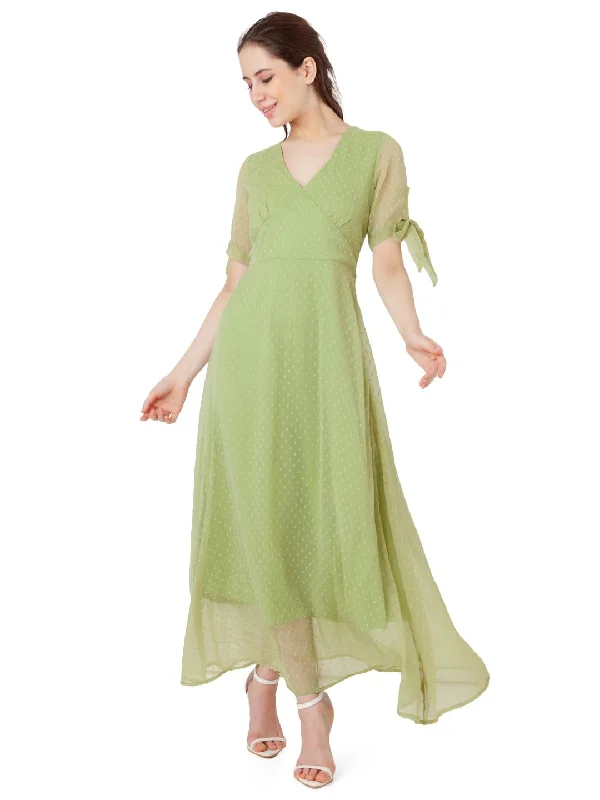 Zink London Women's Green Solid A-Line Maxi Dress Stylish Long Sleeve Maxi Dress